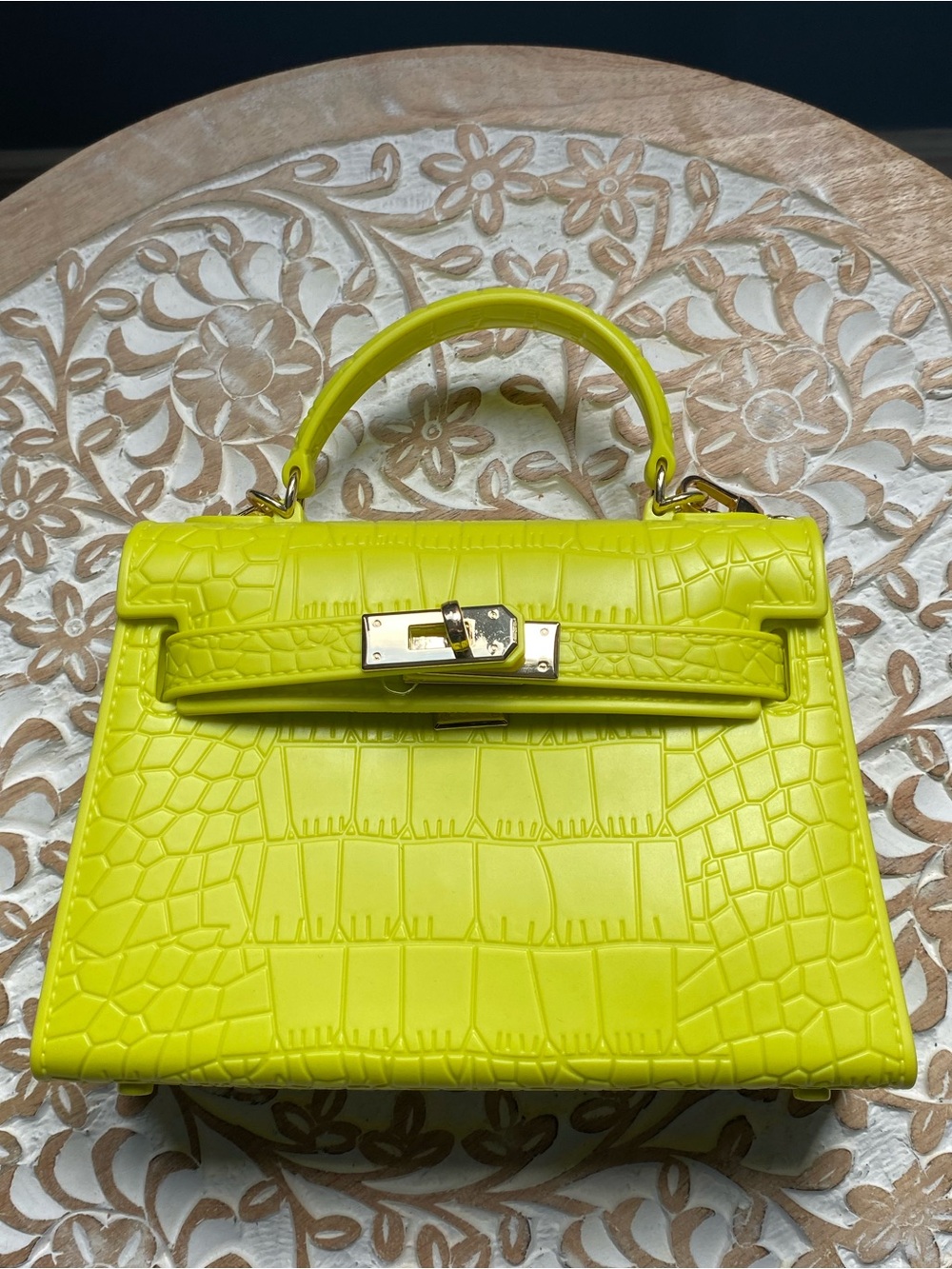 Unbranded Lime Croc-Embossed Top Handle plastic/rubber purse